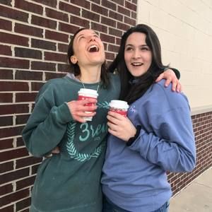 Meet your Posher, Laura